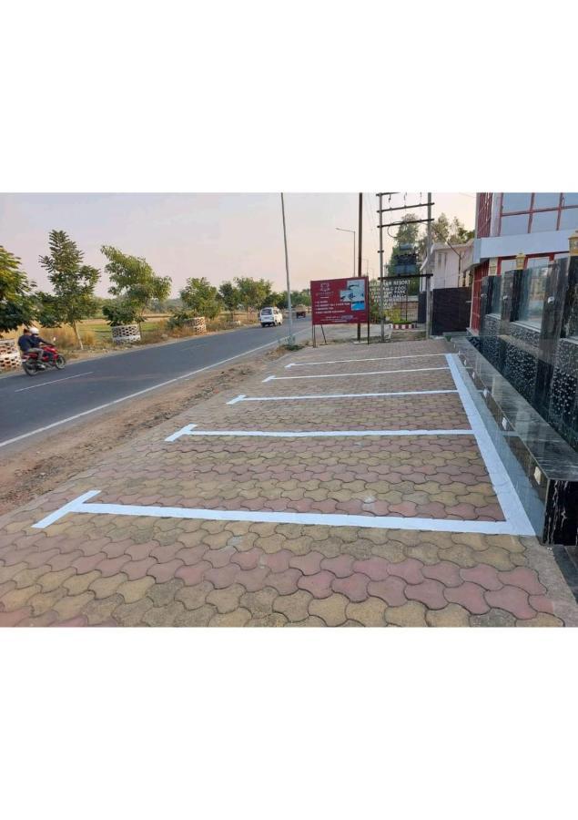 Gods County Hotels & Resorts Tarapith Exterior foto